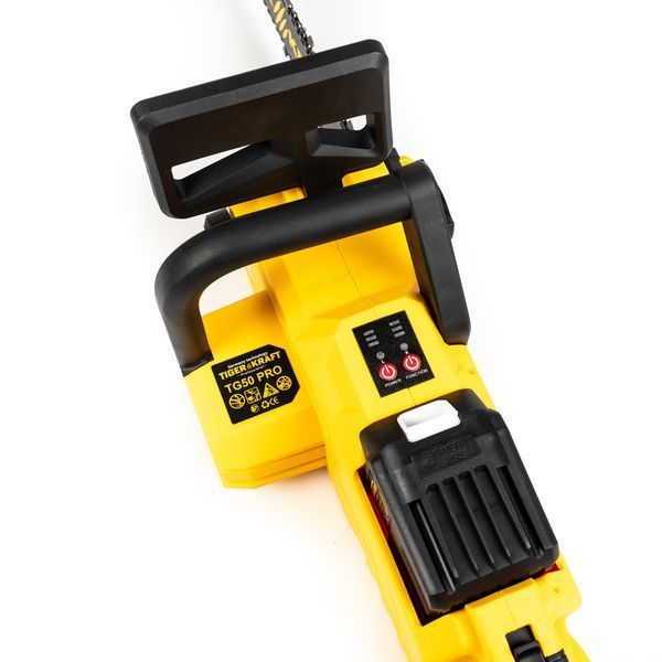 Профессиональная аккумуляторная цепная пила TigerKraft TG50 PRO 40В 9А&middot;ч &mdash; бесщёточный мотор, шина 45 см для интенсивного распила древесины 2905080246 фото